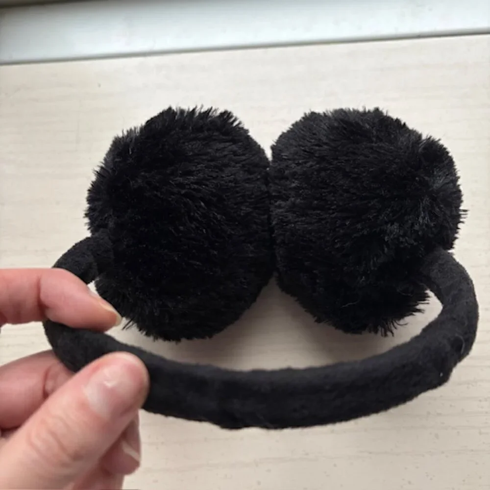 Black Earmuffs